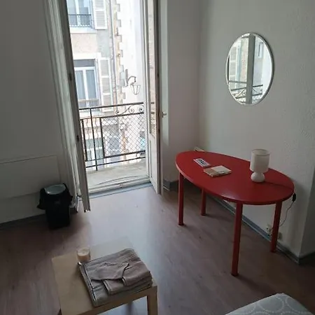 Avec Balcon * Pau